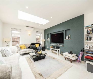 Kingston Road - Photo 1