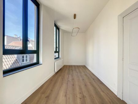 Sablon: Sublime refurbished triplex penthouse apartment - Photo 3