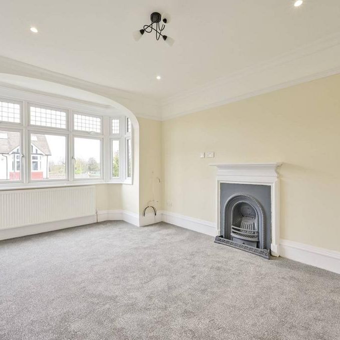 3 bedroom flat to rent - Photo 1