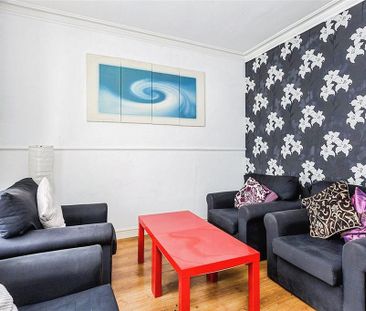 4 bedroom terraced house to rent - Photo 1