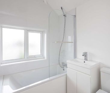 Coniston Avenue, Headington - Photo 3