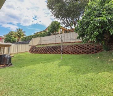 SPLIT LEVEL FAMILY HOME - Photo 1