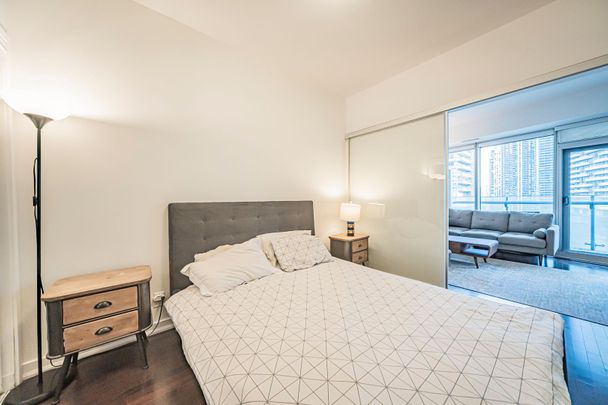 For Lease - 12 York Street Unit# 1001, Toronto, Ontario - Photo 1