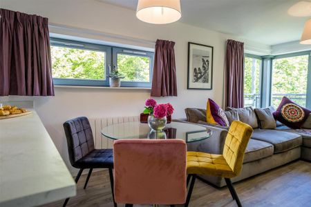 2 bedroom apartment to rent - Photo 2