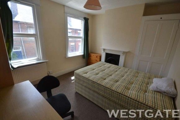 4 Bed - Essex Street, Reading - Photo 1