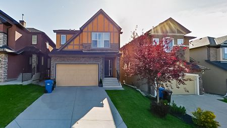 Exceptional 2300 Sqft, 2 Storey Home In Desirable Aspen. - Photo 2