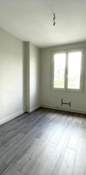 Location Appartement 2 pièces 50m² ST ETIENNE 42000 - Photo 1