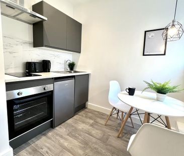 Studio to rent - Photo 2