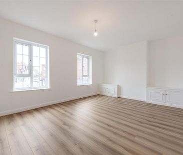 3 bedroom apartment to rent - Photo 3