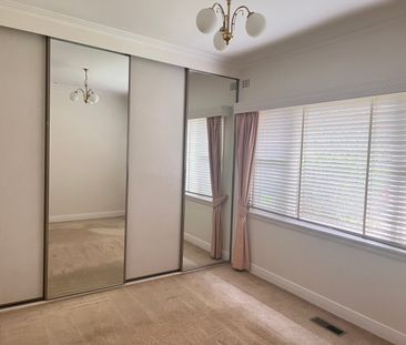GREAT FAMILY HOME IN A CONVENIENT LOCATION - Photo 2