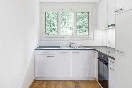 Frisch sanierte 3.5-Zimmerwohnung an zentraler Lage in Zollikofen - Photo 5