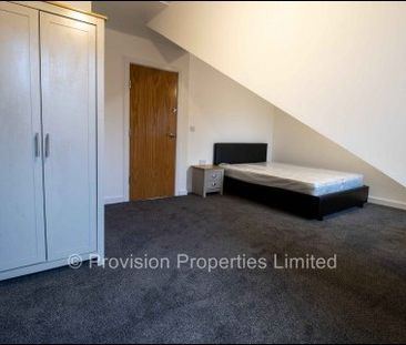 2 Bedroom Lets in Leeds - Photo 5