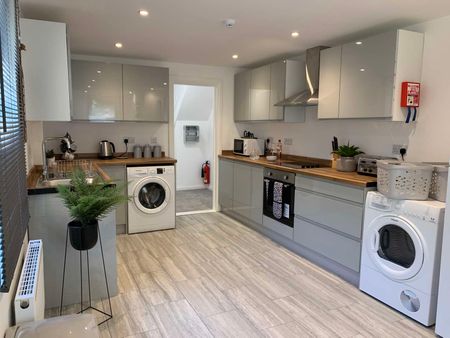 36 Burrell Road Sherrington Bedroom 1 - Photo 4