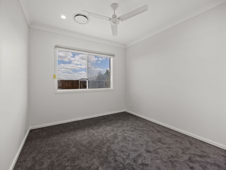 26 Alpine Cct, Redbank Plains QLD 4301 - House For Rent | Domain - Photo 5