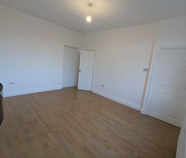 2 bedroom house to rent - Photo 2