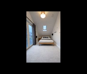 1 Bed Flat, Pachmore Rd., CR7 - Photo 4