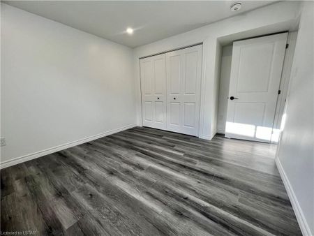 For Lease - 901 Lennon Way Unit# Lower, London North, Ontario - Photo 3