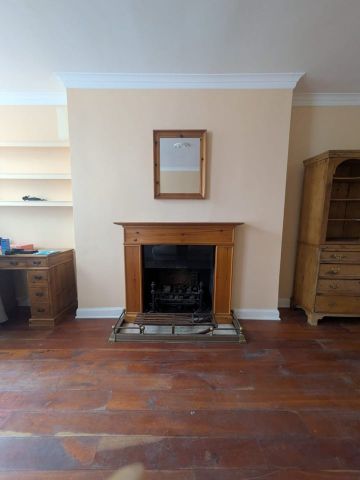 1 Bed Flat, Nevern Square, SW5 - Photo 2