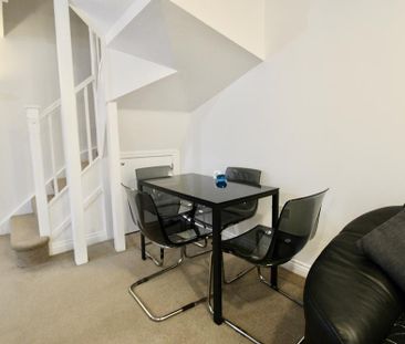 2 bedroom flat to rent - Photo 3