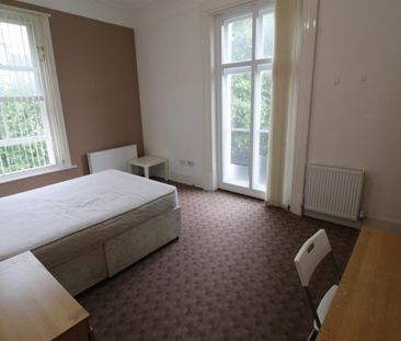 New Walk, Leicester - Photo 5