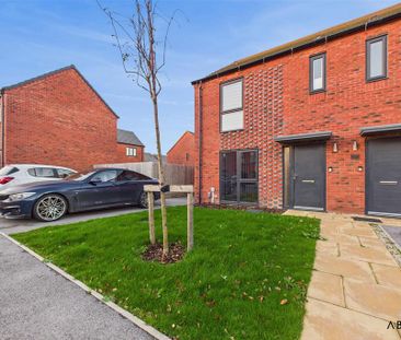 3 bedroom semi-detached house to rent - Photo 4