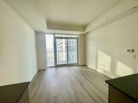 For Lease - 8960 Jane Street Unit# 1918, Vaughan, Ontario - Photo 3