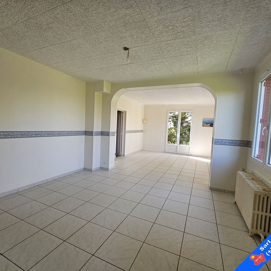 Location Maison 5 pièces 107m² CHAMPLAY 89300 - Photo 1