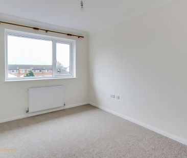 3 bed end of terrace house to rent in Southfields Road, Littlehampt... - Photo 5