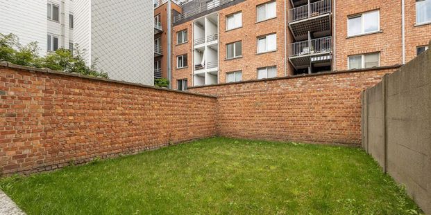 Appartement te huur in Antwerpen voor € 1.270 met 2 slaapkamers - Foto 1