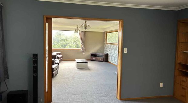 Spacious home in a premium location! - Photo 1