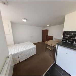 Studio apartments in Leeds - Photo 2