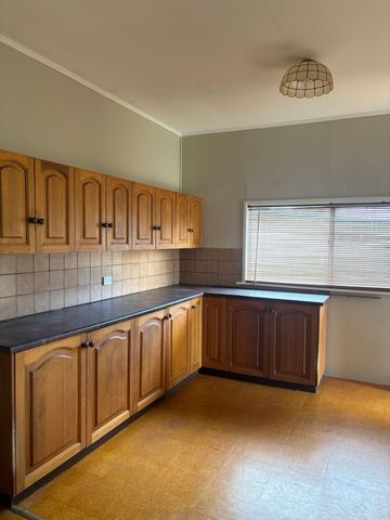 110 Northern Road, Roma, QLD 4455 - Photo 2