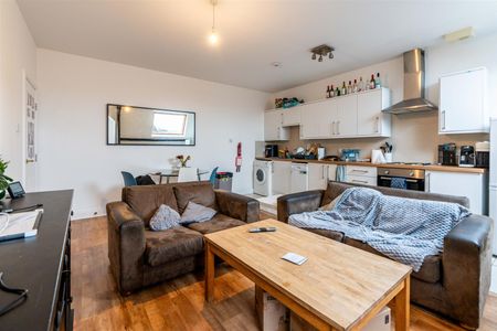3 bed apartment to rent in St Andrews Street, City Centre, NE1 - Photo 5