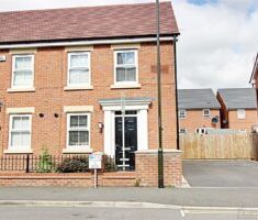 3 BEDROOM House - Semi-Detached - Photo 6