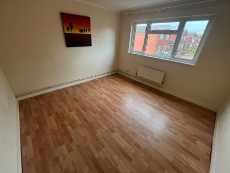 3 bedroom townhouse to rent - Photo 3