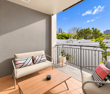 ONE BEDROOM APARTMENT IN THE HEART OF SURRY HILLS - Photo 5