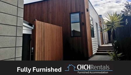 Beautiful fully furnished immaculate modern home in Beachside Location! - Photo 2