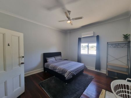 93 Steere Street, Collie WA - Photo 4