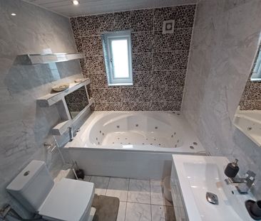 4 bedroom detached house share to rent - Photo 6