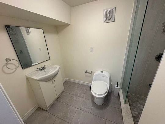 For Lease - 268 Pleasant Avenue Unit# Lower, Toronto, Ontario - Photo 1