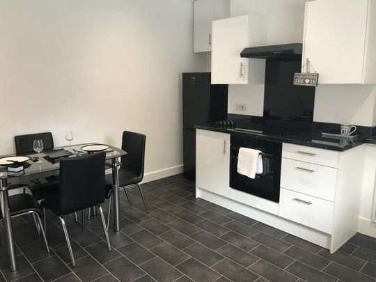 2 bedroom terraced house to rent - Photo 1