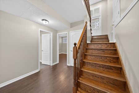 For Lease - 70 Diana Way, Barrie, Ontario - Photo 5