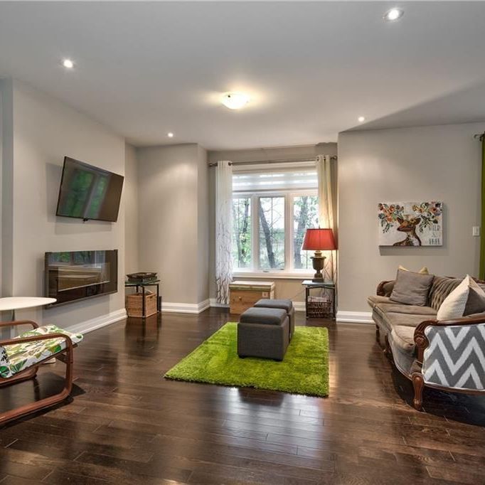 For Lease - 2012 DEERVIEW Common, Oakville, Ontario - Photo 1