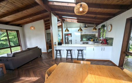 Fantastic Four Bedroom Home in Rural Setting For Rent - Photo 5