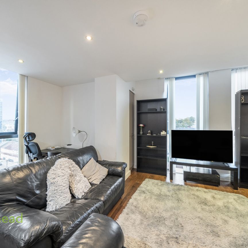 Masons Avenue, Croydon, CR0 - Photo 1