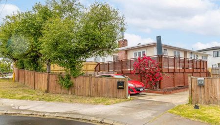 A Home in a Superb Location - Photo 5