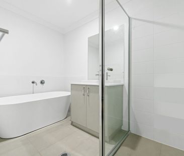 MODERN 4 DUPLEX IN GREAT LOCATION - Photo 6