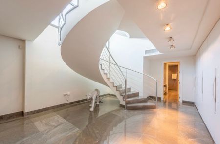 Nagüeles, Marbella Golden Mile, Marbella, Andalusia 29602 - Photo 4