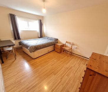 3 Bed Student Accommodation - Photo 3