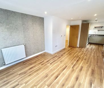 John Thornycroft Road - Photo 2